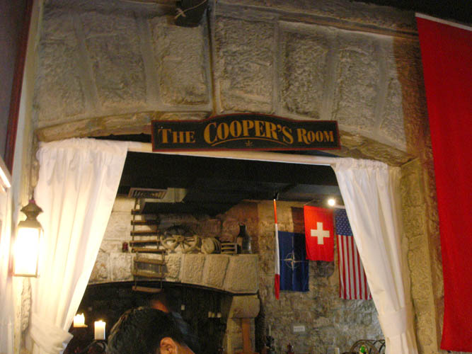 B2b_Cooper's_room