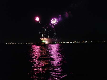 sundown_fireworks2